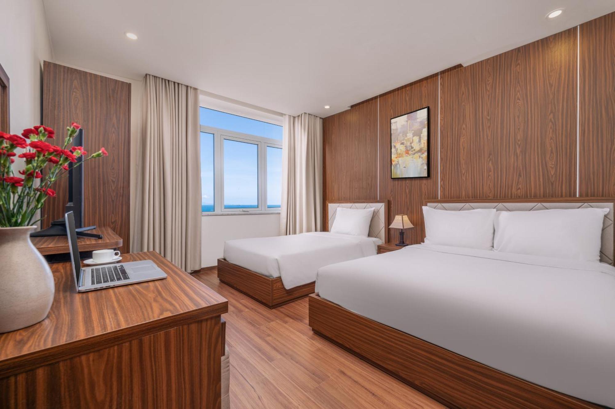 De Lamour Hotel Da Nang Exteriör bild